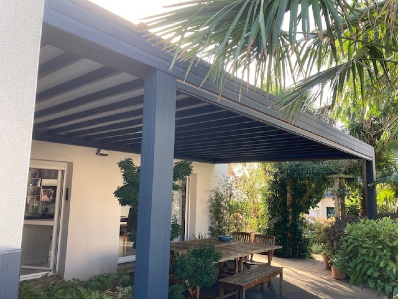 Jardinière Balcon Lamela Werbena Sculptée Avec Bandes D'Irrigation - Noir Élégant