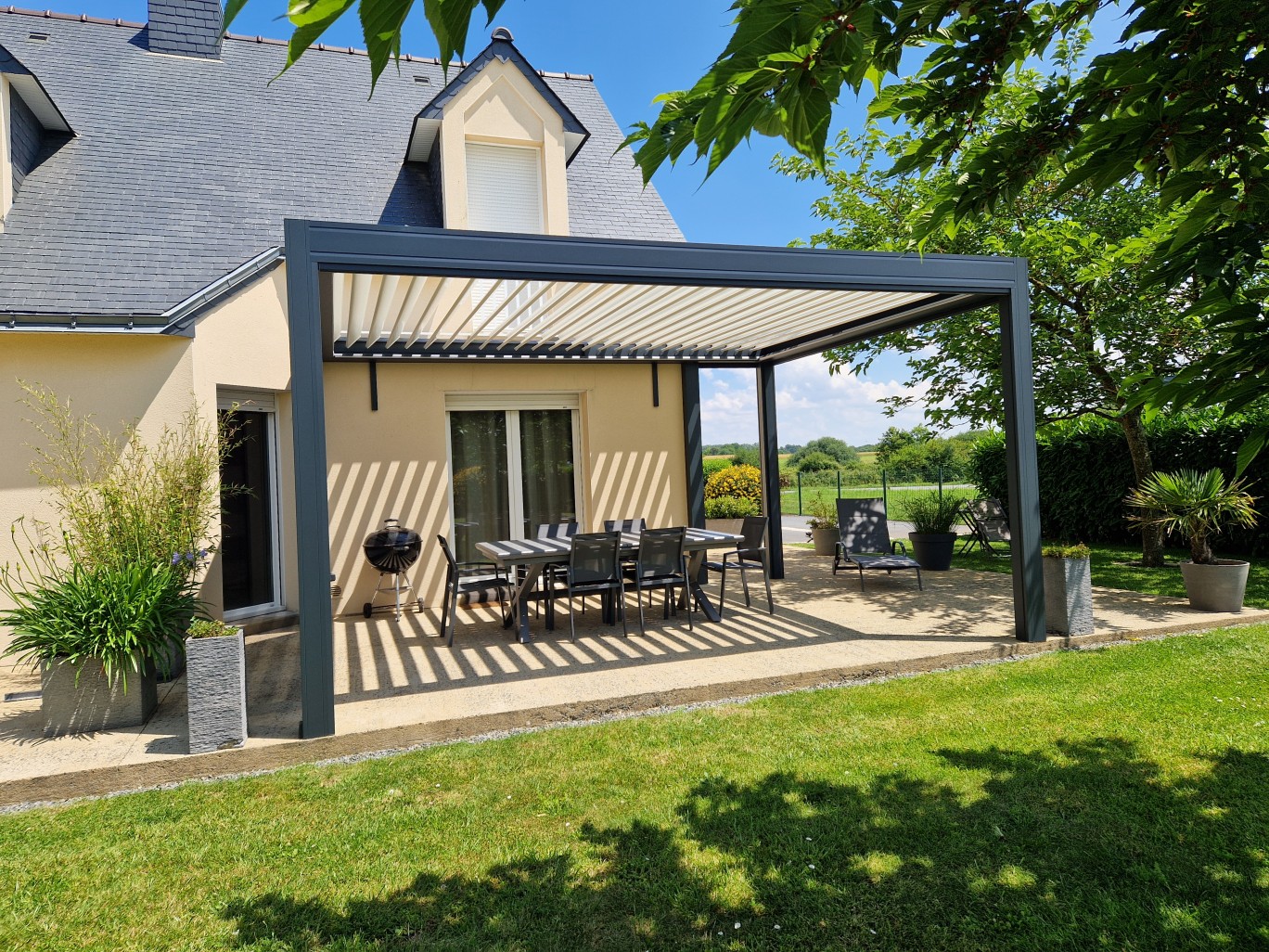 Pergola bioclimatique sur la commune de Pipriac