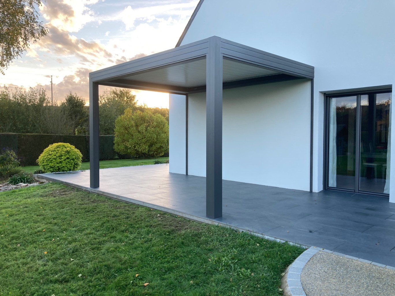 Pergola en aluminium à Saint-Marcel