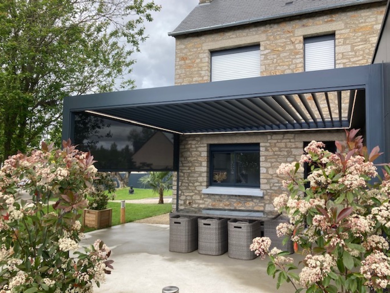 Pergola en aluminium sur la commune de Ploërmel