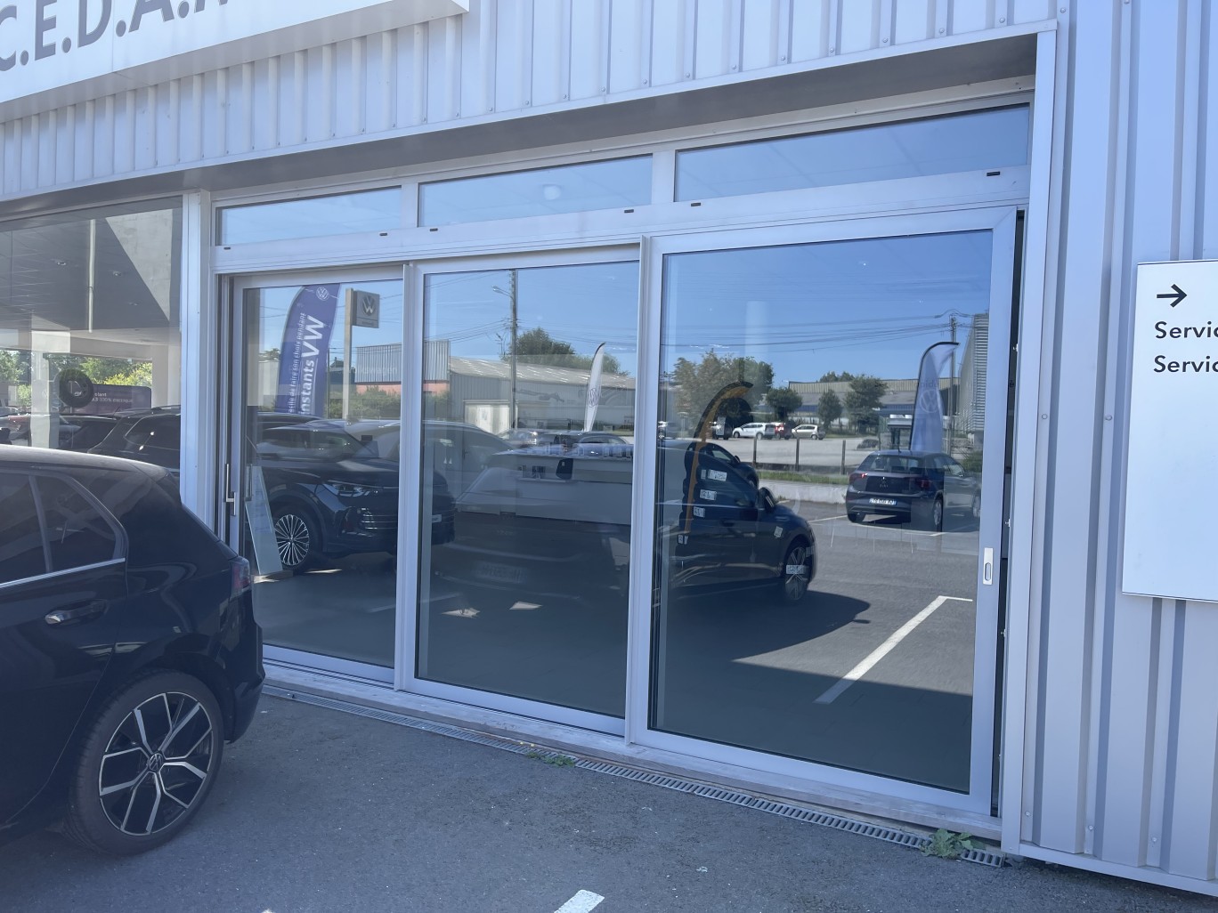 Vitrine en aluminium