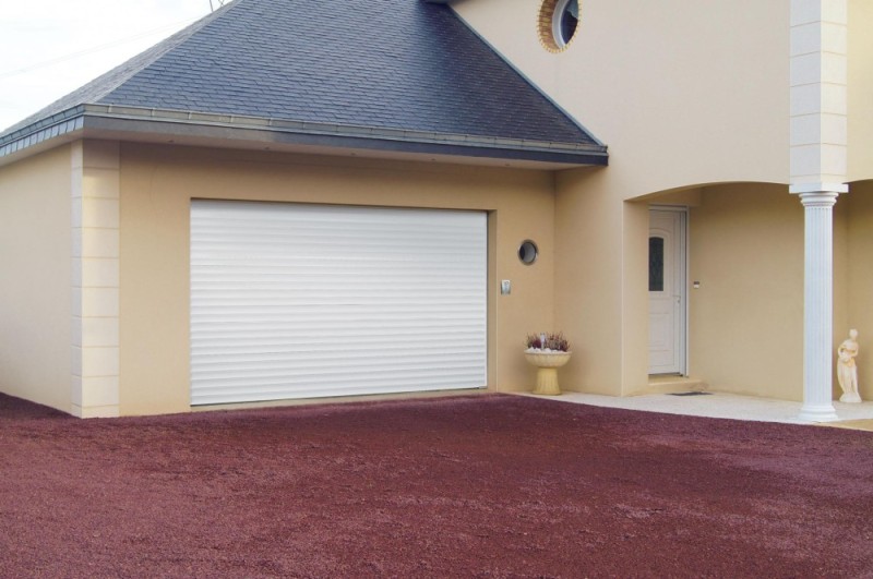 /thumbs/800×800/produits/1716386514_modele-engadine-3-ambiane-porte-de-garage.jpg